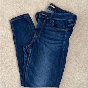 Mid rise jeans